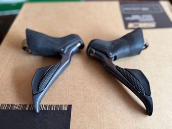 Shimano Ultegra R8150 Di2 Electronic Kit 2023 bike d'occasion — image 2 sur 10