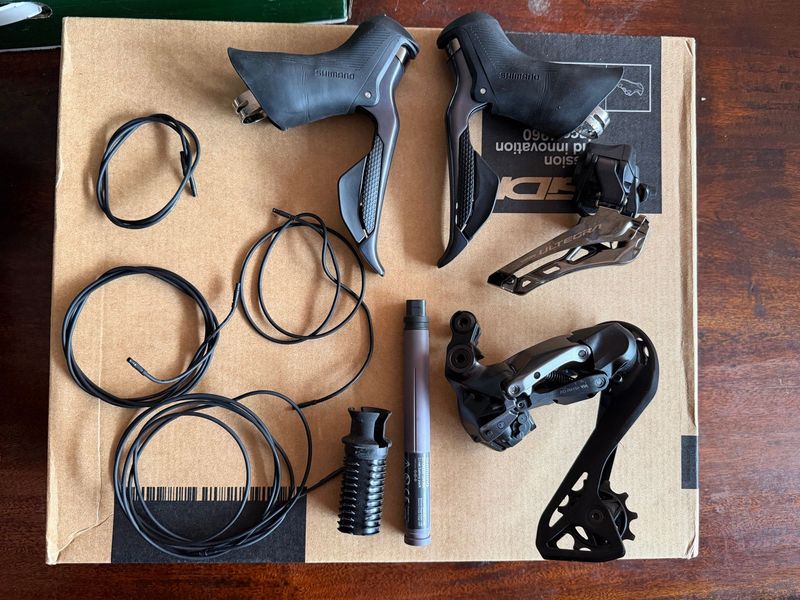 Brugt Shimano Ultegra R8150 Di2 Electronic Kit 2023 Groupset