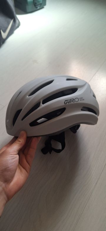 Giro Casco Helmet 2026 Cycling Accessories usato