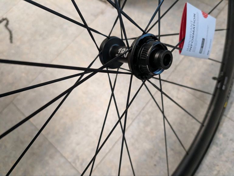 Used Dt Swiss ARC 1100 38 2026 bike — image 7 of 11