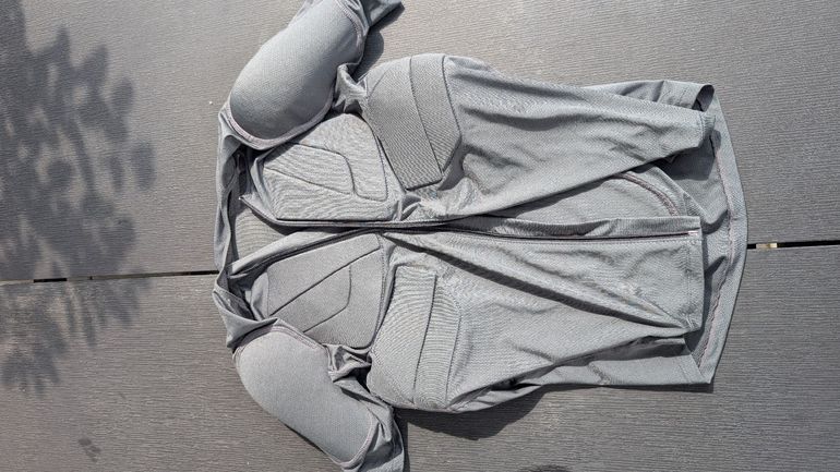 Tweedehands Ixs Carve Protektorenshirt 2020 bike — afbeelding 1 van 2
