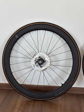 Shimano WH-RS710 Carbon Road Wheel 2025 bike de segunda mano — imagen 3 de 7