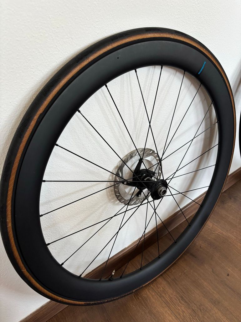 Shimano WH-RS710 Carbon Road Wheel 2025 bike de segunda mano — imagen 4 de 7