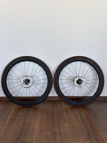 Shimano WH-RS710 Carbon Road Wheel 2025 bike de segunda mano