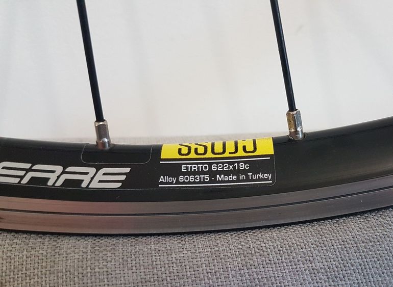 Used Lapierre Cross Rim Brake bike — image 4 of 15