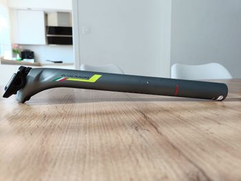 Colnago C60 HM Carbon Seatpost 31.6 350mm Grey Lime Green Road 2010 bike d'occasion — image 8 sur 24