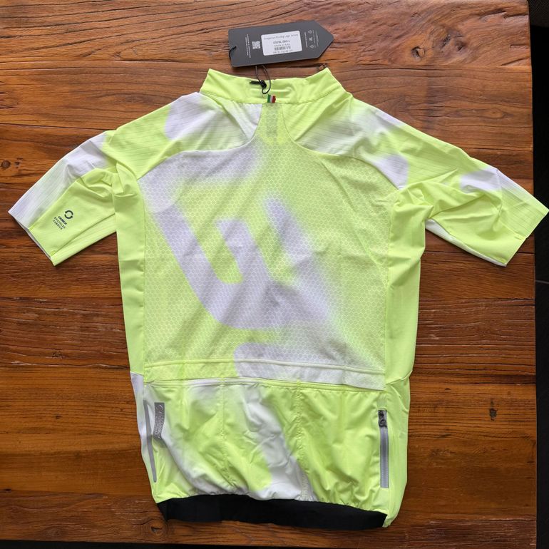 Q36.5 Gregarius Pro Big Logo Jersey L// NEW!! 50% OFF!! 2026 bike d'occasion — image 2 sur 2