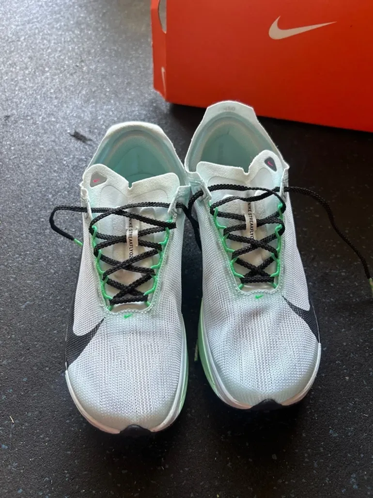Używany Nike ZoomX Streakfly 2 bike — zdjęcie 2 z 7