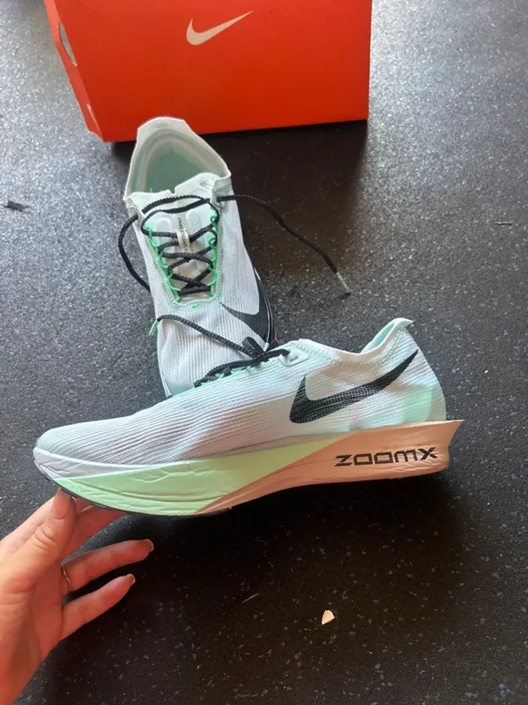 Używany Nike ZoomX Streakfly 2 bike — zdjęcie 3 z 7