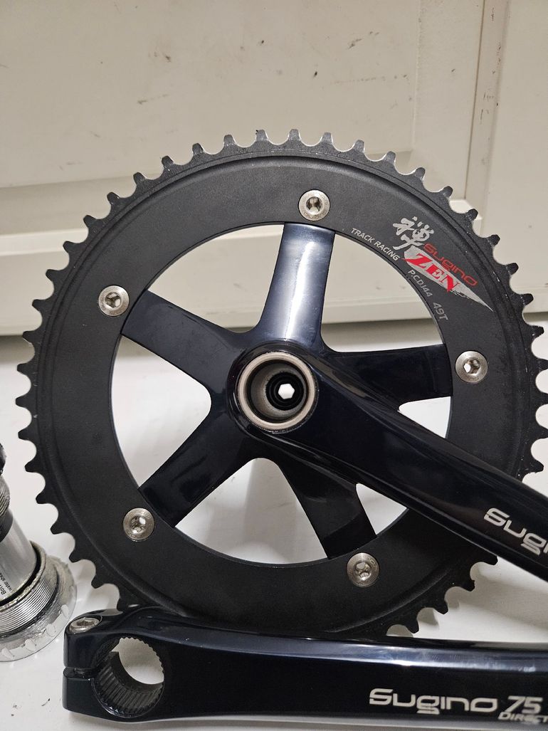 Used Sugino 75 Crankset and Chainring bike — image 4 of 7
