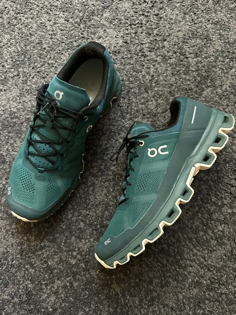 Tweedehands On Running Cloudventure bike — afbeelding 3 van 9