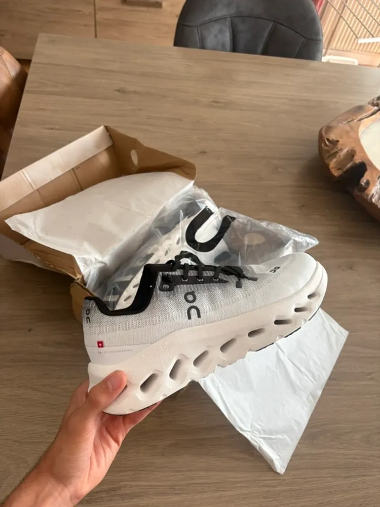 Tweedehands On Running Cloudtilt bike — afbeelding 1 van 7