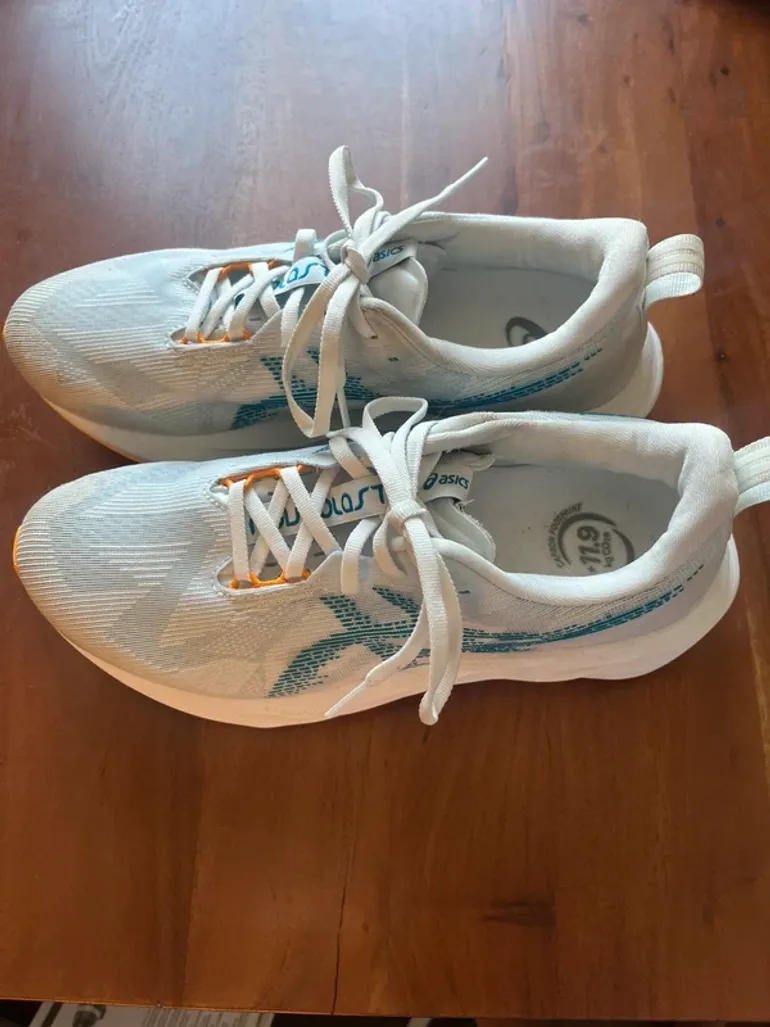 Asics Novablast 5 bike usato — immagine 3 di 6