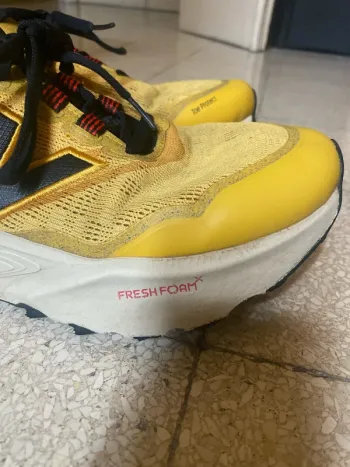 Gebrauchtes New Balance Fresh Foam X Hierro v9 bike — Bild 2 von 8