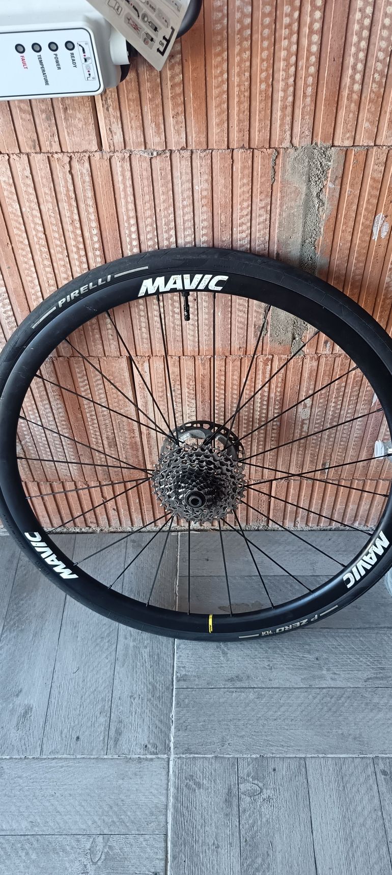 Mavic Ksyrium 30 mm 2024 bike d'occasion — image 3 sur 3