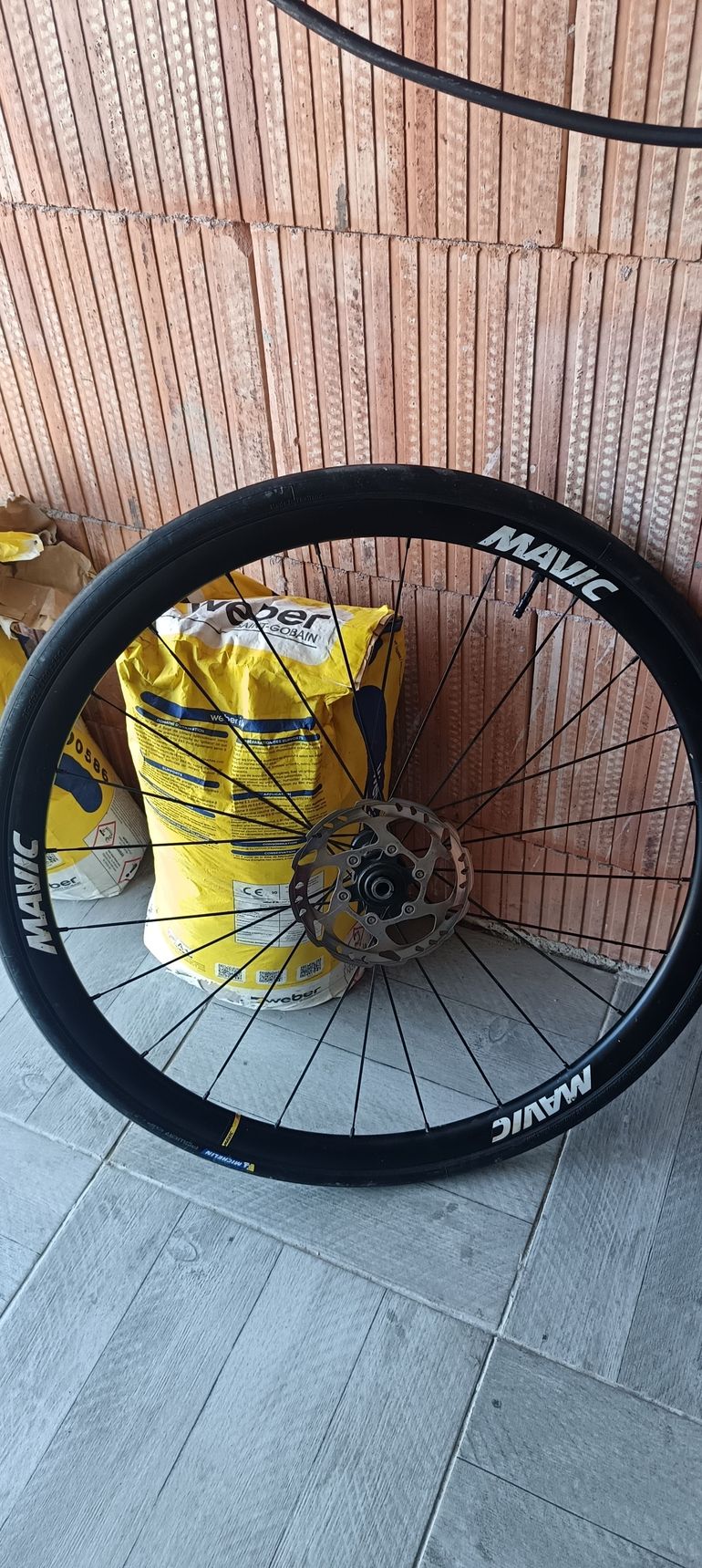 Mavic Ksyrium 30 mm 2024 bike d'occasion — image 2 sur 3
