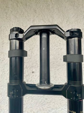 Použité RockShox BoXXer Ultimate 29" 2025 bike — obrázek 4 z 6
