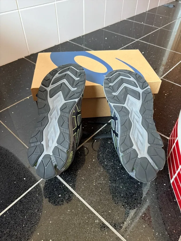 Asics Quantum Gel 180 bike usato — immagine 4 di 5