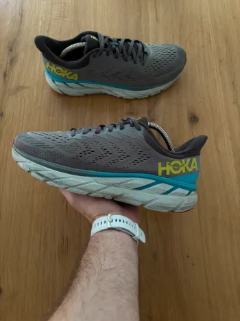 Hoka Clifton 7 bike de segunda mano