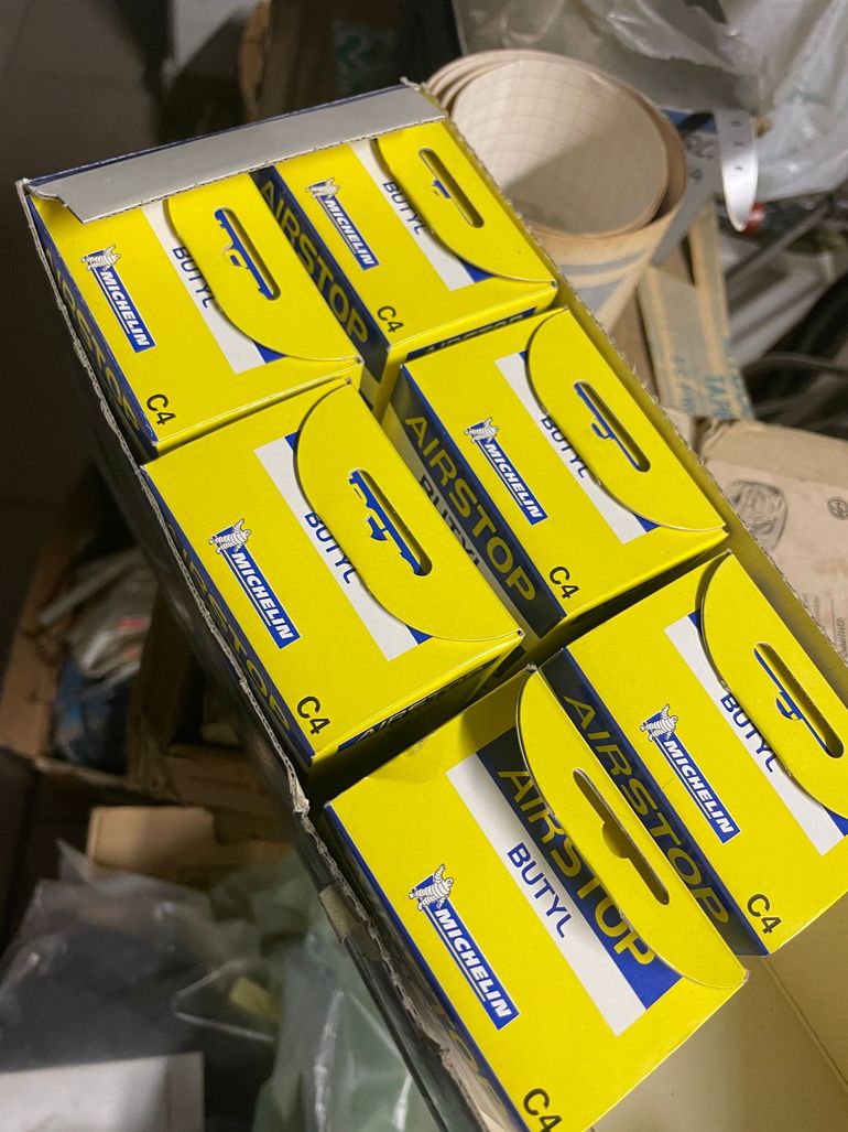 Used Michelin REGINA bike — image 2 of 4