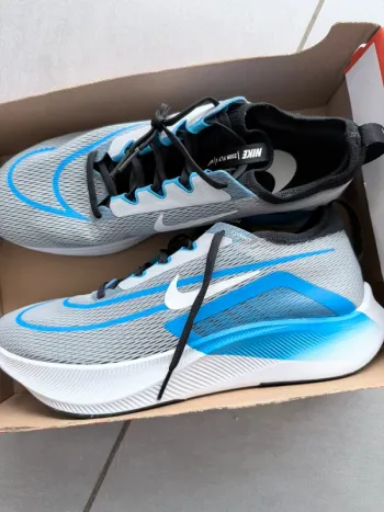 Gebrauchtes Nike Zoom Fly 4 bike
