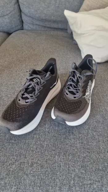 Gebrauchtes Hoka Mach 6 bike — Bild 2 von 4