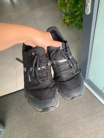 On Running On waterproof running shoes bike de segunda mano