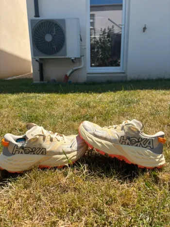 Gebrauchtes Hoka Speedgoat 7 bike