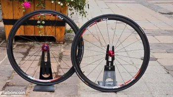 Alpha Paire roues carbone 990g ultralight boyaux bike d'occasion — image 6 sur 6