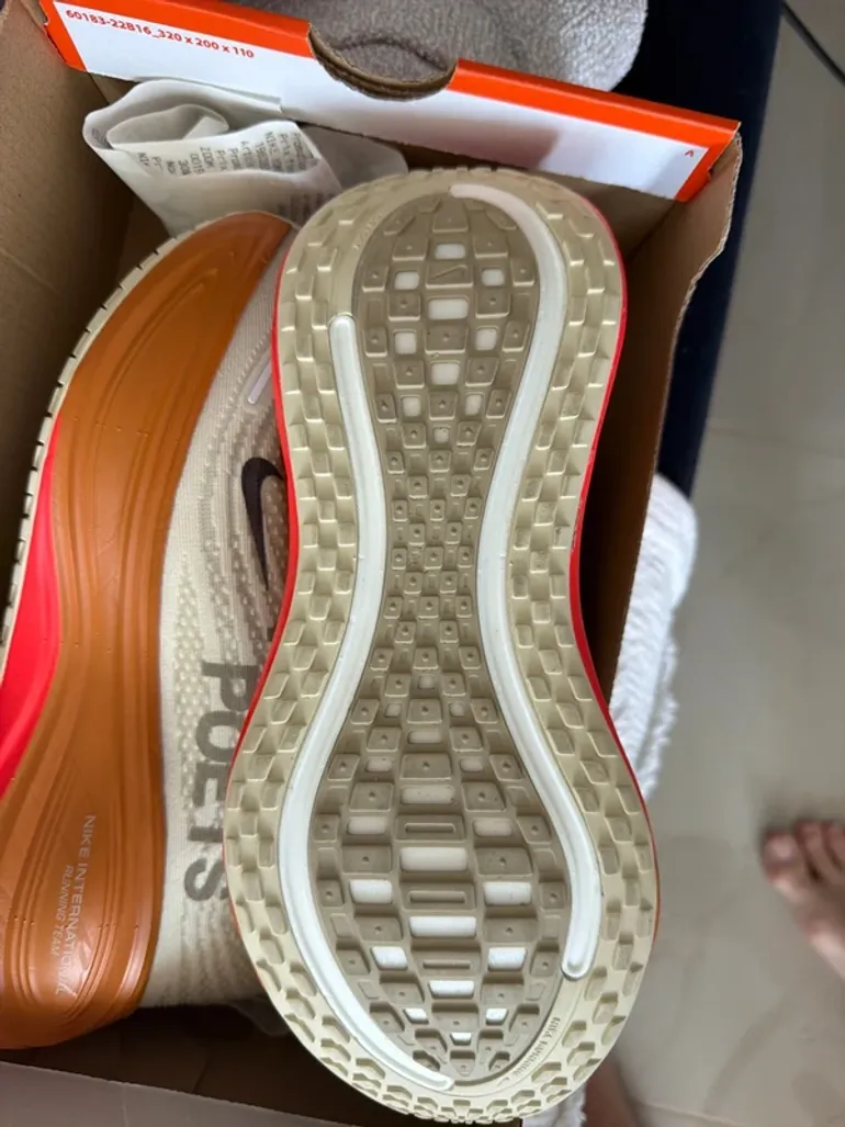 Tweedehands Nike Vomero Plus bike — afbeelding 3 van 4