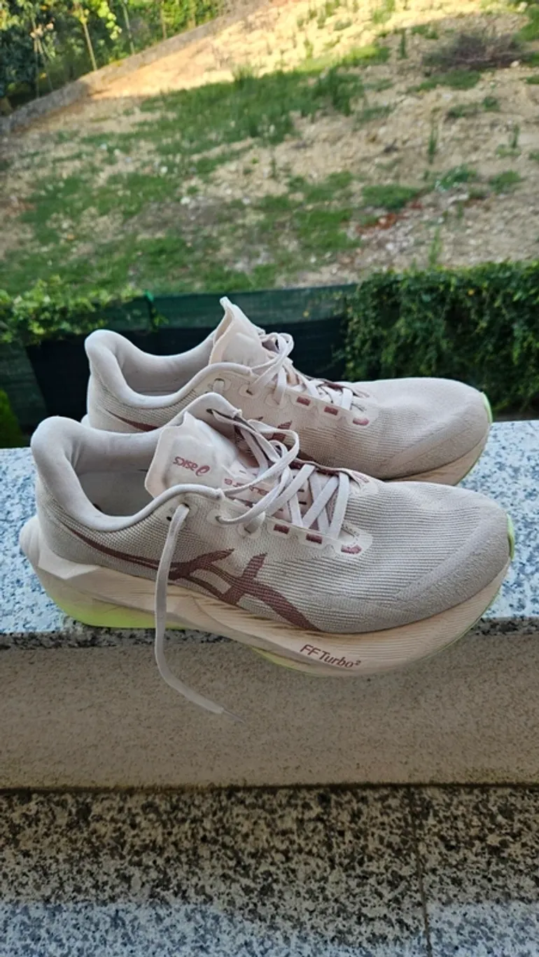 Używany Asics Novablast 6 bike — zdjęcie 7 z 8