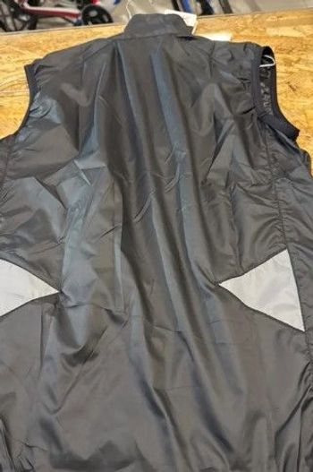 Used Gist Antivento Gilet Nero Taglia S 2025 bike — image 4 of 6