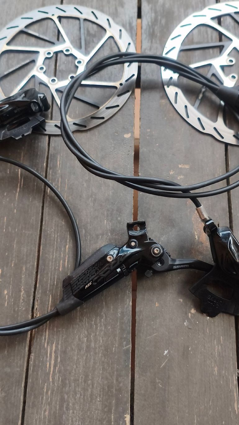Sram CODE RSC Disc Brakes bike d'occasion — image 3 sur 11