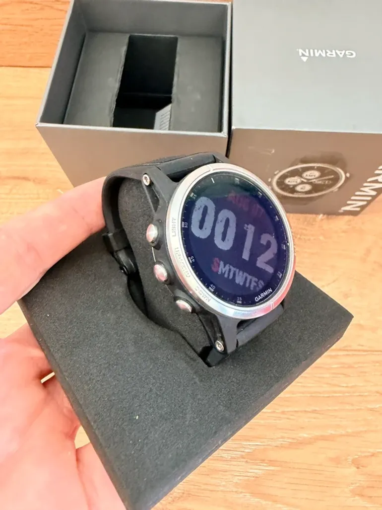 Garmin Fenix 5S plus bike d'occasion — image 3 sur 4