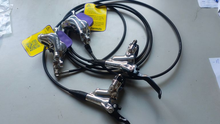 Formula CURA 4 4-piston Disc Brake Silver bike d'occasion — image 11 sur 13