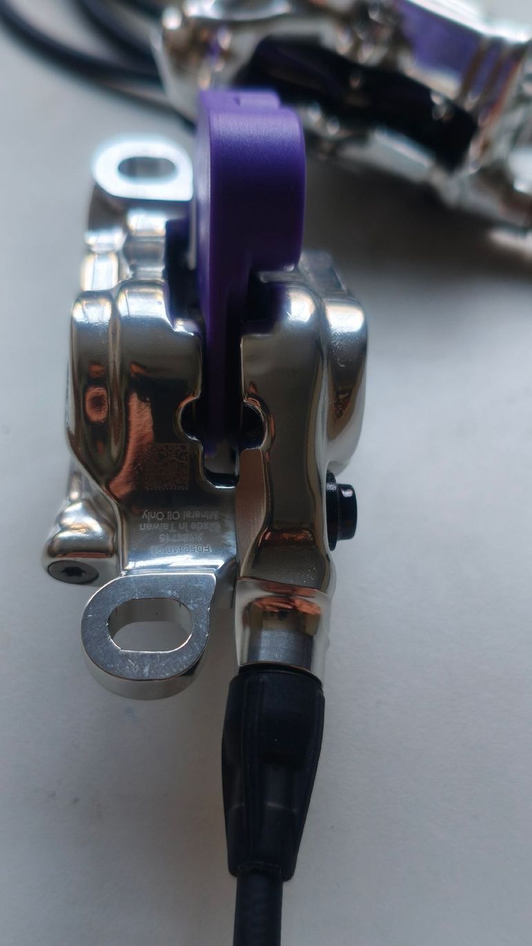 Formula CURA 4 4-piston Disc Brake Silver bike d'occasion — image 9 sur 13