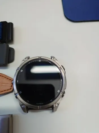 Used Garmin Fenix 8 bike — image 2 of 5