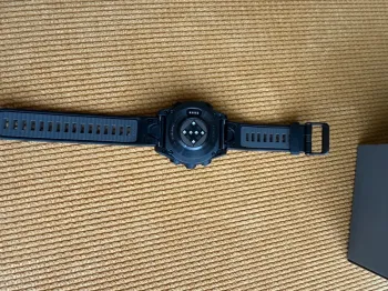 Used Premium Garmin Fenix 8 bike — image 3 of 5