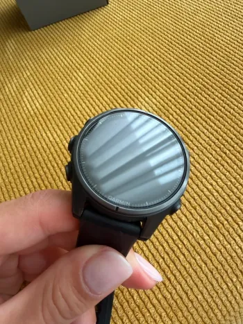 Used Premium Garmin Fenix 8 bike — image 4 of 5