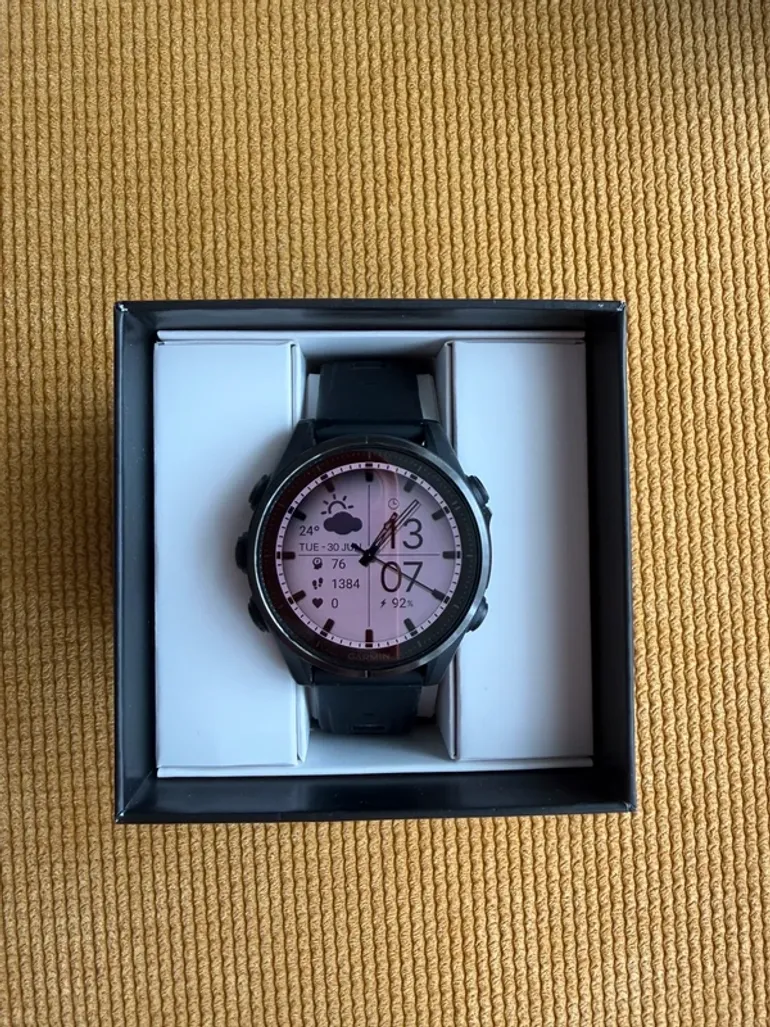 Used Premium Garmin Fenix 8 bike — image 2 of 5