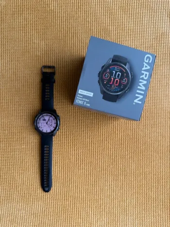 Used Premium Garmin Fenix 8 bike
