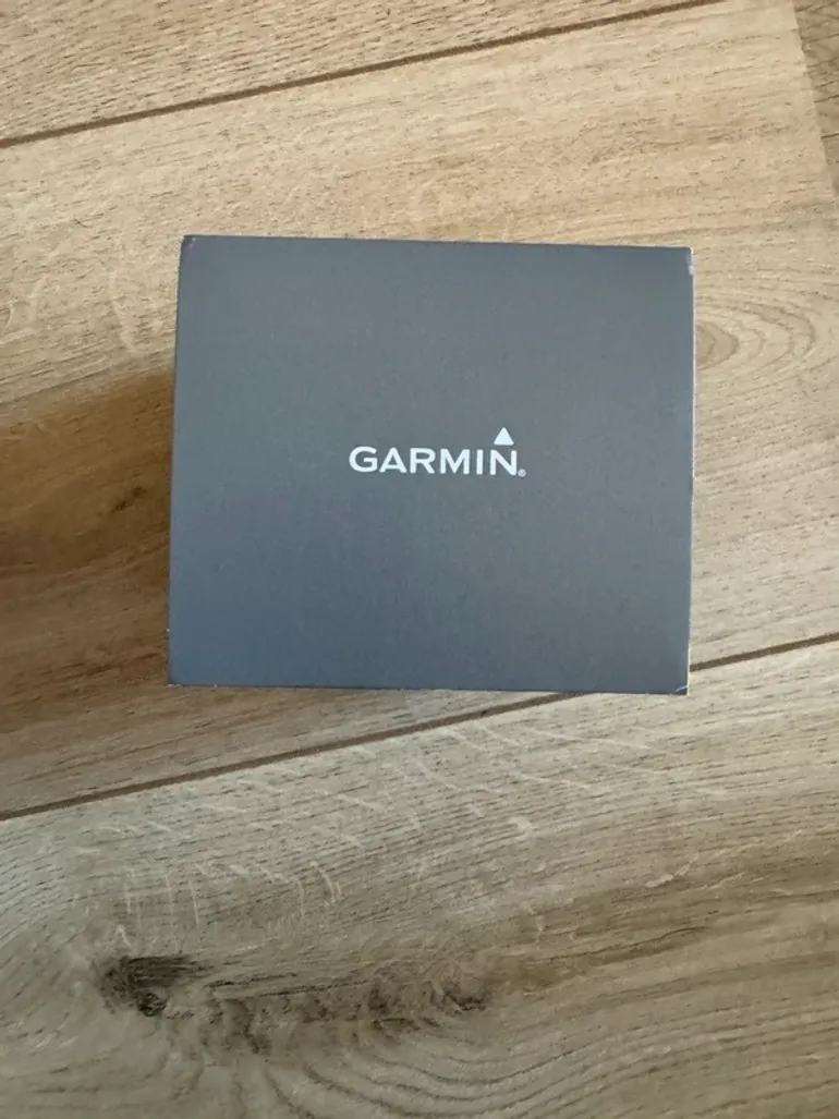 Used Garmin Forerunner 570 bike — image 3 of 5