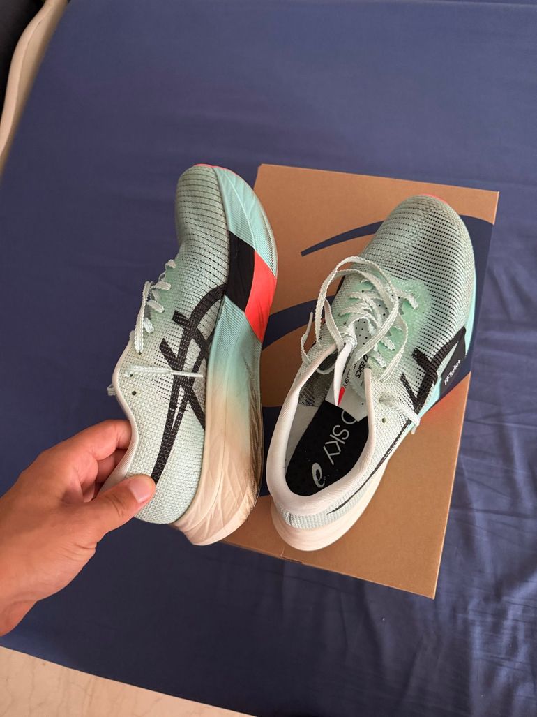 Brugt Asics metaspeed Sky paris 2024 bike — billede 2 af 8