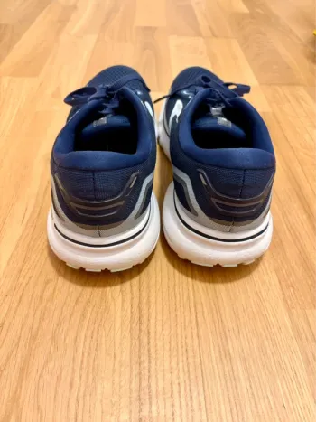 Tweedehands Brooks Ghost 15 bike — afbeelding 2 van 3