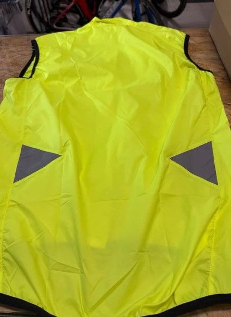 Used Gist Gilet antivento giallo L 2026 bike — image 5 of 5