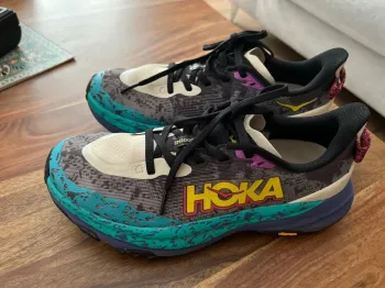 Gebrauchtes Hoka Trail Running Shoes bike