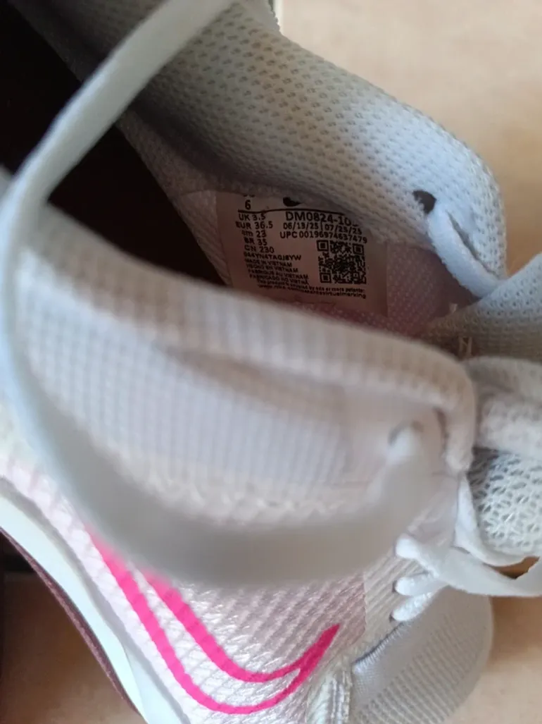 Nike estive 36 1/2 bike usato — immagine 5 di 6