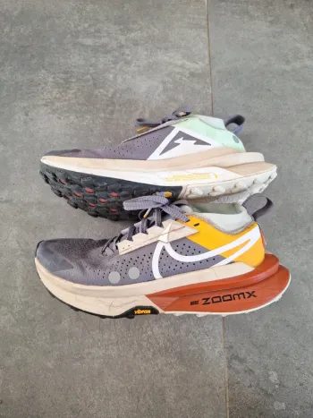 Nike Zoomx bike usato