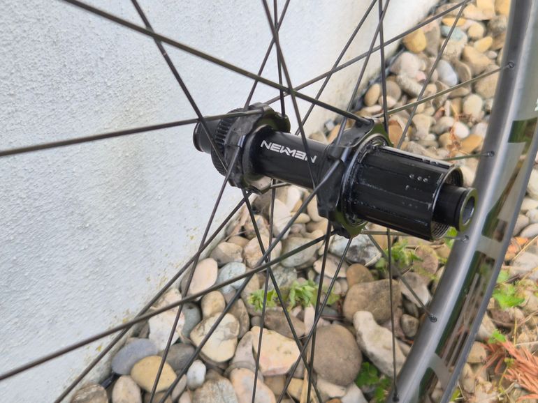 Used Newmen Advanced SL R.65 Streem Rear Wheel Shimano bike — image 3 of 5