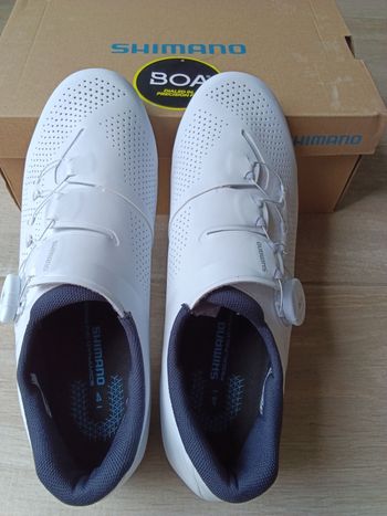 Used Shimano RC3 Cycling Shoes bike — image 4 of 7